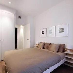 Med Ramblas Apartment Barcelona